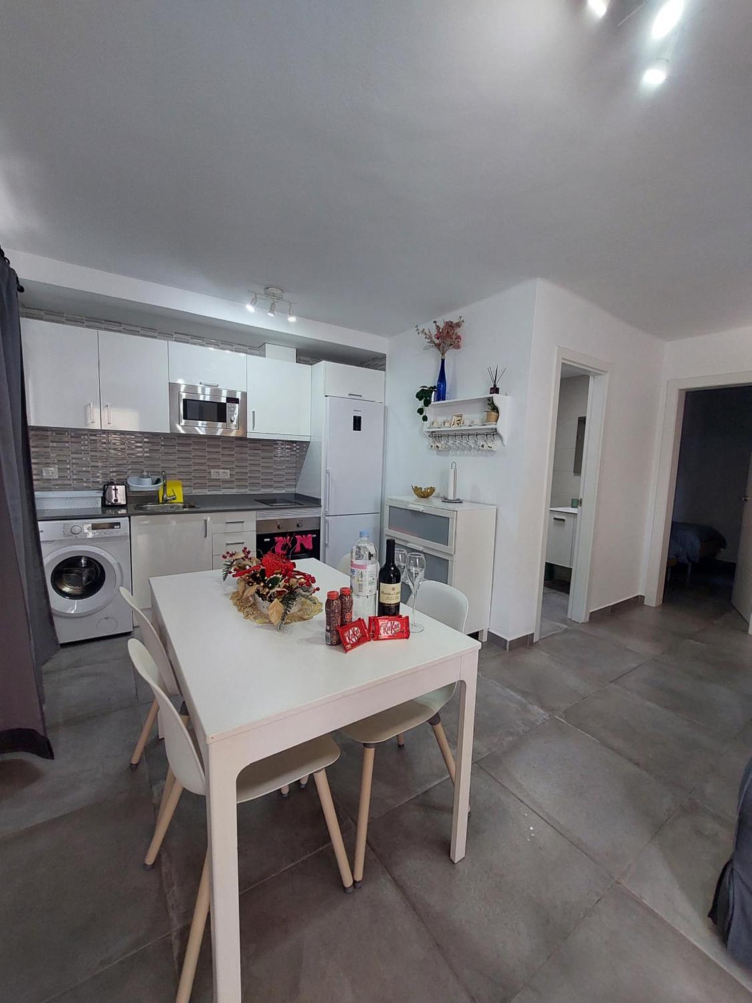 Casa Antonio Pasillo Al Mar 40a Holiday home